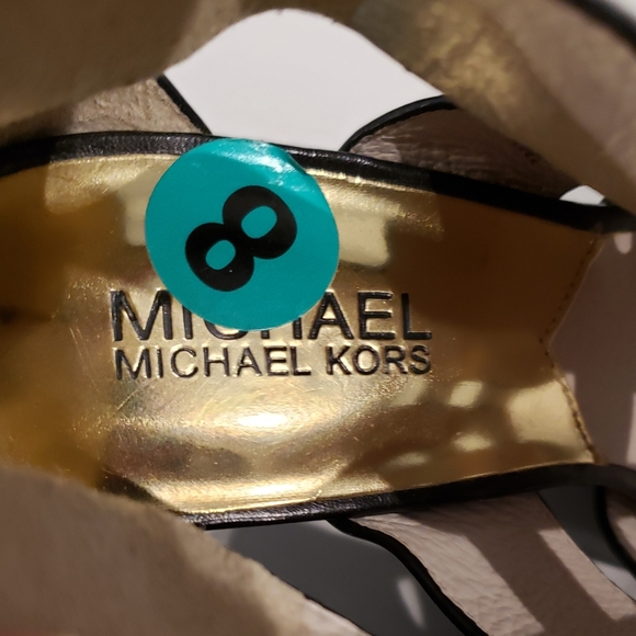 Michael Kors black gold sandal size 8 NWT - Picture 5 of 7